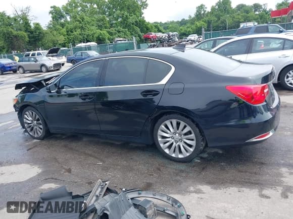 ✅ 2014 Acura RLX Technology • VIN: JH4KC1F59EC006800 • Lot: 42438554. Listed on IAAI with 166,443 mi. Free auction sales archive from the USA and detailed vehicle history report at DreamBid. Image 15.