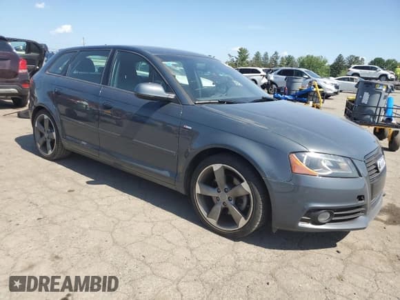 ✅ 2013 Audi A3 Premium Plus • VIN: WAUPEAFM9DA000642 • Лот: 62450875. Опубликован ранее на Copart с пробегом 57 220 миль. Бесплатный доступ к архиву аукционных продаж из США и подробный отчёт об истории автомобиля на DreamBid. Изображение 4.