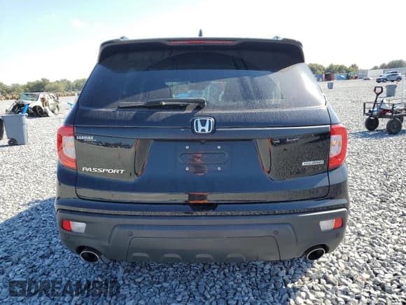 ✅ 2021 Honda Passport Touring • VIN: 5FNYF7H93MB015791 • Lot: 93383465. Listed on Copart with Not provided. Free auction sales archive from the USA and detailed vehicle history report at DreamBid. Image 6.