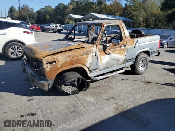 ✅ 1984 Ford Bronco Custom • VIN: 1FMDU15F9ELA55864 • Lot: 92121875. Listed on Copart with Not provided. Free auction sales archive from the USA and detailed vehicle history report at DreamBid. Image 1.