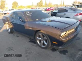 ✅ 2012 Dodge Challenger R/T Plus • VIN: 2C3CDYBT2CH292987 • Lot: 41484399. Wystawiony na IAAI z przebiegiem 179 523 mil. Bezpłatny archiwum sprzedaży aukcyjnych z USA i szczegółowy raport historii pojazdu na DreamBid. Zdjęcie 1.