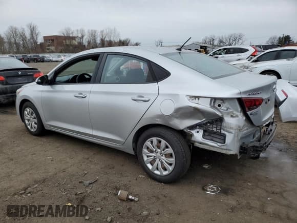 ✅ 2018 Hyundai Accent SE • VIN: 3KPC24A35JE018722 • Лот: 87733965. Опубликован ранее на Copart с пробегом 46 237 миль. Бесплатный доступ к архиву аукционных продаж из США и подробный отчёт об истории автомобиля на DreamBid. Изображение 2.