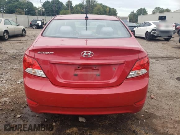 ✅ 2013 Hyundai Accent GLS • VIN: KMHCT4AEXDU514678 • Lot: 72201944. Wystawiony na Copart z przebiegiem 119 506 mil. Bezpłatny archiwum sprzedaży aukcyjnych z USA i szczegółowy raport historii pojazdu na DreamBid. Zdjęcie 6.