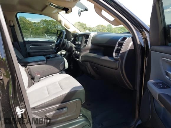 ✅ 2020 Ram 1500 Big Horn • VIN: 1C6RRFFG8LN120583 • Lot: 42320101. Listed on IAAI with 55,263 mi. Free auction sales archive from the USA and detailed vehicle history report at DreamBid. Image 5.