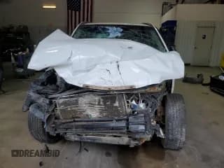 ✅ 2006 Saturn VUE • VIN: 5GZCZ33D66S810294 • Lot: 71081464. Wystawiony na Copart z przebiegiem Nie podano. Bezpłatny archiwum sprzedaży aukcyjnych z USA i szczegółowy raport historii pojazdu na DreamBid. Zdjęcie 5.