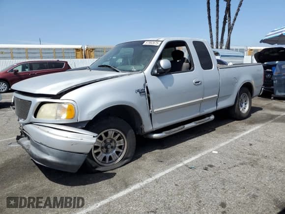 ✅ 2001 Ford F-150 XL • VIN: 1FTRX17L71KA17165 • Lot: 57982675. Listed on Copart with Not provided. Free auction sales archive from the USA and detailed vehicle history report at DreamBid. Image 1.