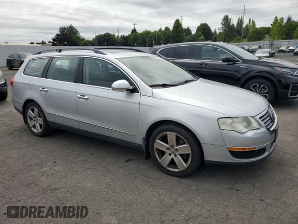 ✅ 2008 Volkswagen Passat Komfort • VIN: WVWLK73C38E140399 • Lot: 64442985. Listed on Copart with 149,360 mi. Free auction sales archive from the USA and detailed vehicle history report at DreamBid. Image 4.