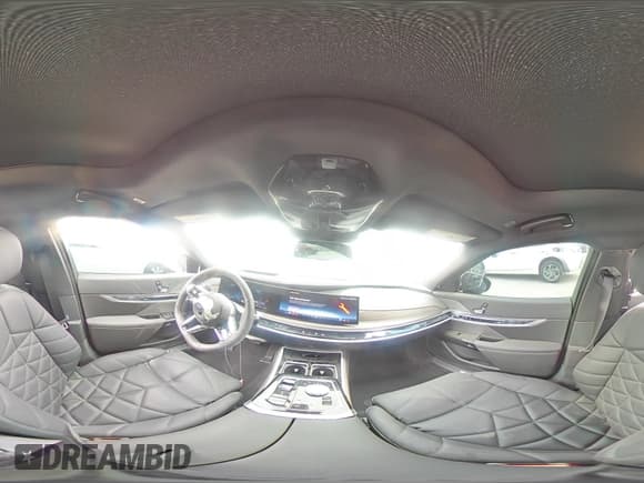 ✅ 2024 BMW 7 Series 740i xDrive • VIN: WBA33EH09RCT04507 • Lot: 50898215. Wystawiony na Copart z przebiegiem 5 888 mil. Bezpłatny archiwum sprzedaży aukcyjnych z USA i szczegółowy raport historii pojazdu na DreamBid. Zdjęcie 12.