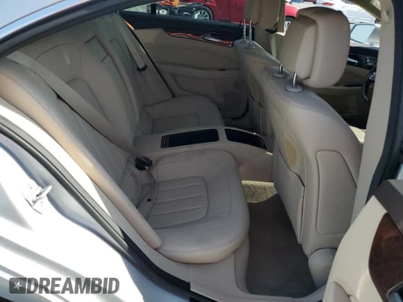 ✅ 2015 Mercedes-Benz CLS 550 • VIN: WDDLJ7DB0FA142341 • Лот: 55387945. Опубликован ранее на Copart с пробегом 56 525 миль. Бесплатный доступ к архиву аукционных продаж из США и подробный отчёт об истории автомобиля на DreamBid. Изображение 10.