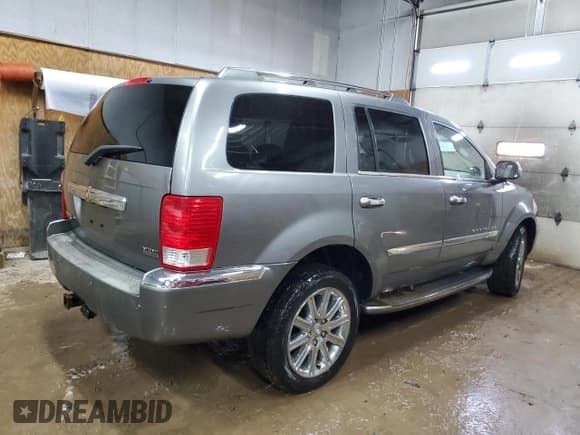 ✅ 2008 Chrysler Aspen Limited • VIN: 1A8HW582X8F129384 • Lot: 52198845. Wystawiony na Copart z przebiegiem 173 160 mil. Bezpłatny archiwum sprzedaży aukcyjnych z USA i szczegółowy raport historii pojazdu na DreamBid. Zdjęcie 3.