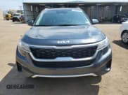 ✅ 2023 Kia Seltos S • VIN: KNDEUCAA8P7346821 • Lot: 70056475. Listed on Copart with 64,813 mi. Free auction sales archive from the USA and detailed vehicle history report at DreamBid. Image 5.