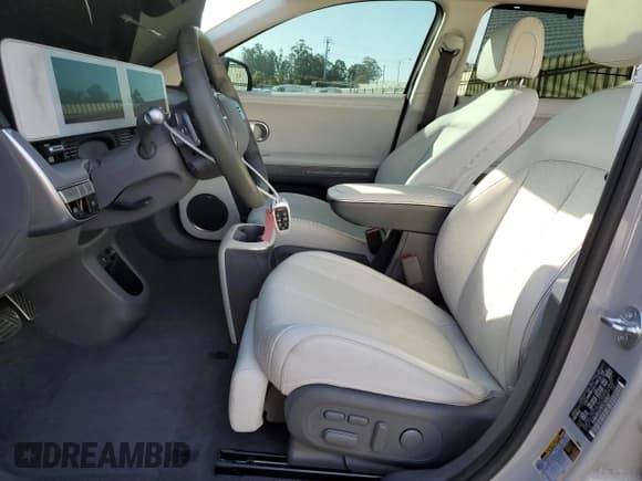✅ 2023 Hyundai Ioniq 5 Limited • VIN: KM8KRDAF9PU182627 • Lot: 90732745. Listed on Copart with 45,350 mi. Free auction sales archive from the USA and detailed vehicle history report at DreamBid. Image 7.