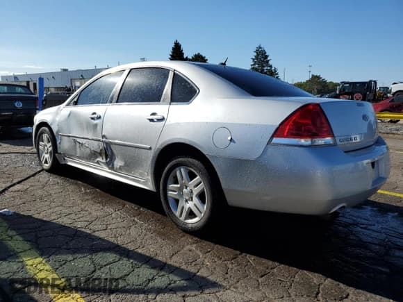 ✅ 2014 Chevrolet Impala LT • VIN: 2G1WB5E39E1126365 • Лот: 85757135. Опубликован ранее на Copart с пробегом 159 162 миль. Бесплатный доступ к архиву аукционных продаж из США и подробный отчёт об истории автомобиля на DreamBid. Изображение 2.