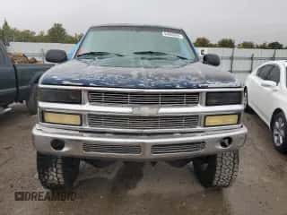 1992 Chevrolet Blazer z VIN 1GNEK18K2NJ331196, wystawiony jako Copart lot #84045025 z przebiegiem 208 496 mil mil oraz Szkoda całkowita • Salvage title. Historia ofert i sprzedaży dostępna na DreamBid. Obrazek 5.