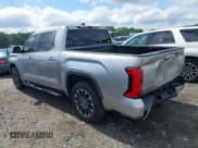 ✅ 2024 Toyota Tundra Limited Hybrid • VIN: 5TFJC5DB5RX067377 • Lot: 42640668. Wystawiony na IAAI z przebiegiem 11 703 mil. Bezpłatny archiwum sprzedaży aukcyjnych z USA i szczegółowy raport historii pojazdu na DreamBid. Zdjęcie 3.