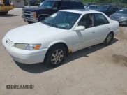 ✅ 1998 Toyota Camry LE • VIN: 4T1BF28K7WU070231 • Lot: 42650252. Listed on IAAI with 258,405 mi. Free auction sales archive from the USA and detailed vehicle history report at DreamBid. Image 2.