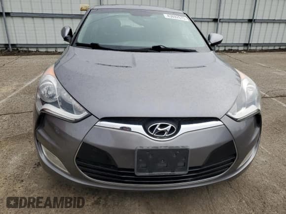 ✅ 2015 Hyundai Veloster • VIN: KMHTC6AD2FU235151 • Lot: 43692675. Wystawiony na Copart z przebiegiem 105 798 mil. Bezpłatny archiwum sprzedaży aukcyjnych z USA i szczegółowy raport historii pojazdu na DreamBid. Zdjęcie 5.