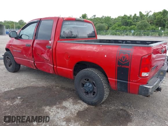 ✅ 2004 Dodge 2500 ST • VIN: 3D7KA28D14G205455 • Lot: 42435374. Wystawiony na IAAI z przebiegiem 220 115 mil. Bezpłatny archiwum sprzedaży aukcyjnych z USA i szczegółowy raport historii pojazdu na DreamBid. Zdjęcie 3.