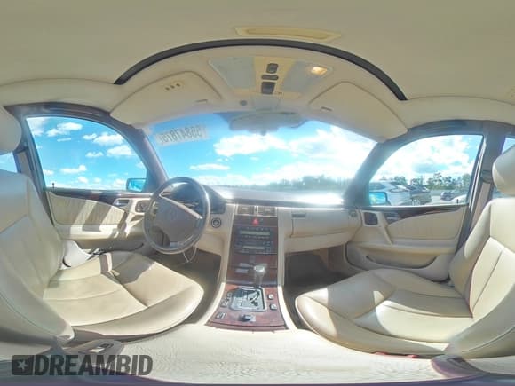 ✅ 1997 Mercedes-Benz E 320 • VIN: WDBJF55F3VA386717 • Lot: 55847875. Listed on Copart with 121,468 mi. Free auction sales archive from the USA and detailed vehicle history report at DreamBid. Image 14.