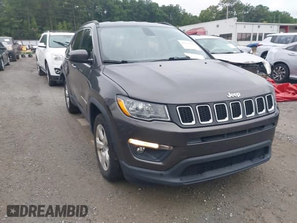 ✅ 2019 Jeep Compass Latitude • VIN: 3C4NJCBB2KT636458 • Lot: 42910149. Listed on IAAI with 79,266 mi. Free auction sales archive from the USA and detailed vehicle history report at DreamBid. Image 1.