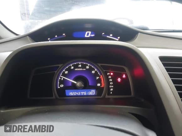 ✅ 2009 Honda Civic LX • VIN: 19XFA16539E049911 • Лот: 43528929. Опубликован ранее на IAAI с пробегом 192 043 миль. Бесплатный доступ к архиву аукционных продаж из США и подробный отчёт об истории автомобиля на DreamBid. Изображение 7.