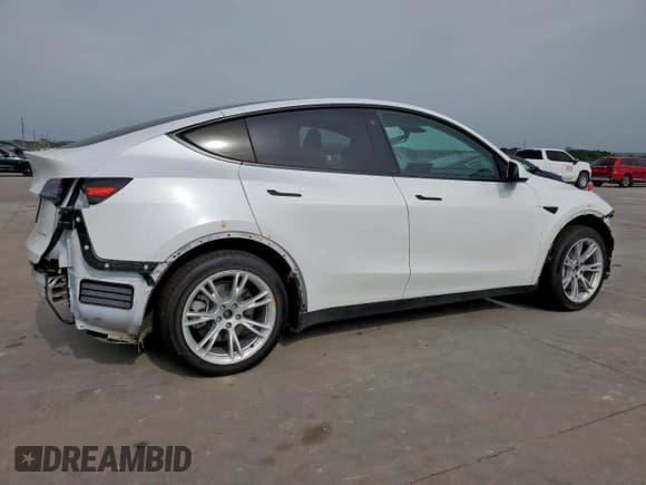 ✅ 2023 Tesla Model Y Long Range • VIN: 7SAYGDEE6PA123551 • Lot: 56676005. Wystawiony na Copart z przebiegiem 24 033 mil. Bezpłatny archiwum sprzedaży aukcyjnych z USA i szczegółowy raport historii pojazdu na DreamBid. Zdjęcie 3.