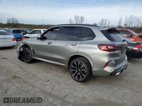 ✅ 2021 BMW X5 M • VIN: 5YMJU0C04M9F64315 • Лот: 82029464. Опубликован ранее на Copart с пробегом Не указан. Бесплатный доступ к архиву аукционных продаж из США и подробный отчёт об истории автомобиля на DreamBid. Изображение 2.