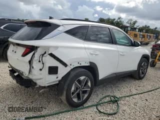 ✅ 2025 Hyundai Tucson SEL • VIN: 5NMJB3DE4SH443776 • Лот: 68339195. Опубликован ранее на Copart с пробегом 27 145 миль. Бесплатный доступ к архиву аукционных продаж из США и подробный отчёт об истории автомобиля на DreamBid. Изображение 3.