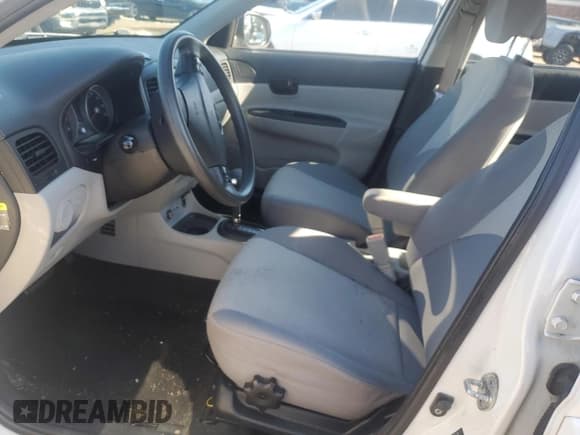 ✅ 2010 Hyundai Accent GLS • VIN: KMHCN4ACXAU479676 • Лот: 88261615. Опубликован ранее на Copart с пробегом 111 360 миль. Бесплатный доступ к архиву аукционных продаж из США и подробный отчёт об истории автомобиля на DreamBid. Изображение 7.