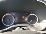 ✅ 2024 Toyota Highlander LE • VIN: 5TDKDRBH3RS531904 • Лот: 50995985. Опубликован ранее на Copart с пробегом 12 408 миль. Бесплатный доступ к архиву аукционных продаж из США и подробный отчёт об истории автомобиля на DreamBid. Изображение 11.