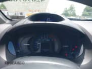 ✅ 2013 Honda Insight • VIN: JHMZE2H30DS002407 • Лот: 42690760. Опубликован ранее на IAAI с пробегом 118 203 миль. Бесплатный доступ к архиву аукционных продаж из США и подробный отчёт об истории автомобиля на DreamBid. Изображение 7.