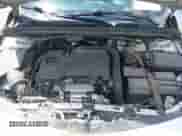 2019 Chevrolet Malibu RS z VIN 1G1ZG5ST2KF201379, wystawiony jako IAAI lot #42780096 z przebiegiem 160 000 mil mil oraz . Historia ofert i sprzedaży dostępna na DreamBid. Obrazek 10.