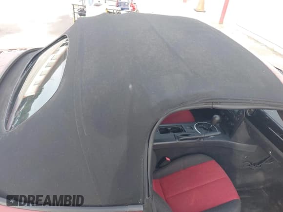 ✅ 2006 Mazda MX-5 Miata Touring • VIN: JM1NC25F360120356 • Lot: 41412186. Wystawiony na IAAI z przebiegiem 171 483 mil. Bezpłatny archiwum sprzedaży aukcyjnych z USA i szczegółowy raport historii pojazdu na DreamBid. Zdjęcie 8.