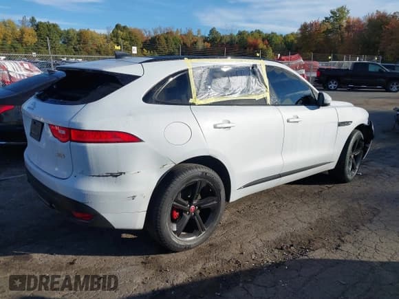 ✅ 2020 Jaguar F-Pace 25t Checkered Flag Edition • VIN: SADCP2FX8LA641778 • Лот: 40584435. Опубликован ранее на IAAI с пробегом 53 823 миль. Бесплатный доступ к архиву аукционных продаж из США и подробный отчёт об истории автомобиля на DreamBid. Изображение 12.