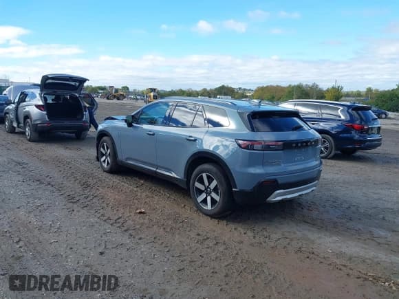 ✅ 2024 Honda Prologue Touring • VIN: 3GPKHXRJ2RS544929 • Lot: 43448881. Listed on IAAI with 4,549 mi. Free auction sales archive from the USA and detailed vehicle history report at DreamBid. Image 3.