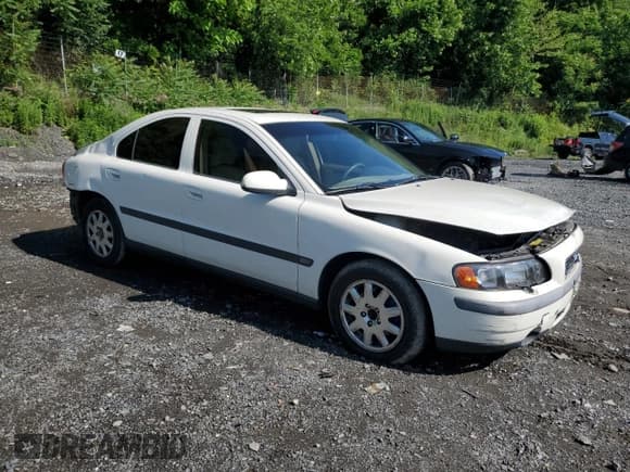 ✅ 2002 Volvo S60 • VIN: YV1RS61R622122221 • Лот: 61581105. Опубликован ранее на Copart с пробегом 169 121 миль. Бесплатный доступ к архиву аукционных продаж из США и подробный отчёт об истории автомобиля на DreamBid. Изображение 4.