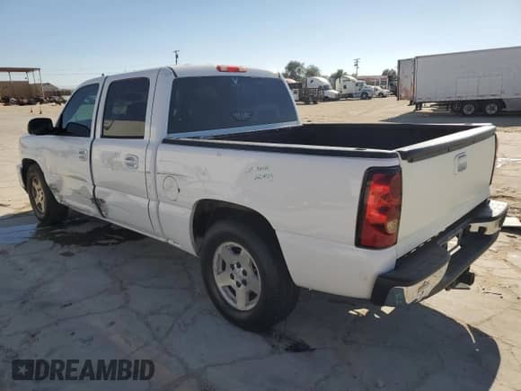 ✅ 2006 Chevrolet Silverado 1500 LT1 • VIN: 2GCEC13T761186450 • Lot: 69518144. Wystawiony na Copart z przebiegiem 128 398 mil mil. Skorzystaj z bezpłatnego archiwum sprzedaży aukcyjnych z USA i zobacz szczegółowy raport historii pojazdu na DreamBid. Zdjęcie 2.