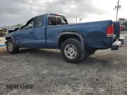 ✅ 2002 Dodge Dakota • VIN: 1B7GL12X12S669374 • Lot: 81964605. Wystawiony na Copart z przebiegiem 71 608 mil. Bezpłatny archiwum sprzedaży aukcyjnych z USA i szczegółowy raport historii pojazdu na DreamBid. Zdjęcie 2.