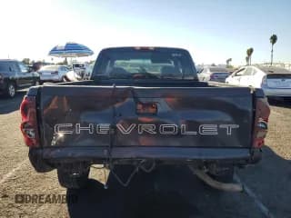 ✅ 2003 Chevrolet Silverado 1500 LS • VIN: 2GCEC19X231214919 • Лот: 77356684. Опубликован ранее на Copart с пробегом 222 324 миль. Бесплатный доступ к архиву аукционных продаж из США и подробный отчёт об истории автомобиля на DreamBid. Изображение 6.