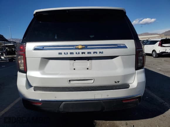 ✅ 2022 Chevrolet Suburban LT • VIN: 1GNSCCKD2NR210286 • Lot: 86811035. Listed on Copart with 149,254 mi. Free auction sales archive from the USA and detailed vehicle history report at DreamBid. Image 6.