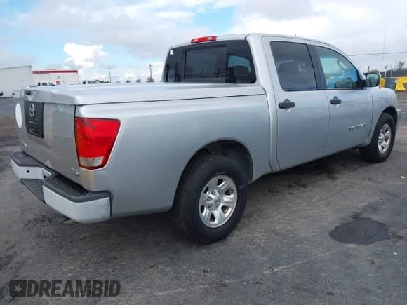 ✅ 2005 Nissan Titan XE • VIN: 1N6AA07AX5N506734 • Lot: 43716207. Listed on IAAI with 228,234 mi. Free auction sales archive from the USA and detailed vehicle history report at DreamBid. Image 4.