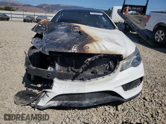 ✅ 2016 Mercedes-Benz E 400 • VIN: WDDKJ6FB7GF336307 • Lot: 81082595. Wystawiony na Copart z przebiegiem Nie podano. Bezpłatny archiwum sprzedaży aukcyjnych z USA i szczegółowy raport historii pojazdu na DreamBid. Zdjęcie 5.