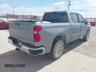✅ 2024 Chevrolet Silverado 1500 LT • VIN: 3GCPDKEK5RG227864 • Lot: 43225656. Wystawiony na IAAI z przebiegiem 45 346 mil. Bezpłatny archiwum sprzedaży aukcyjnych z USA i szczegółowy raport historii pojazdu na DreamBid. Zdjęcie 4.
