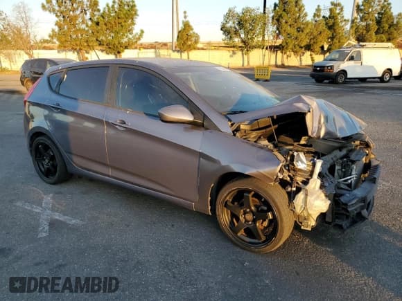 ✅ 2017 Hyundai Accent SE • VIN: KMHCT5AEXHU335388 • Lot: 70330914. Listed on Copart with 99,198 mi. Free auction sales archive from the USA and detailed vehicle history report at DreamBid. Image 4.