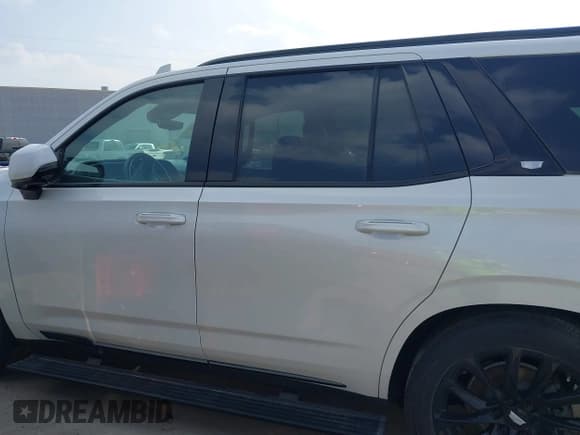 ✅ 2021 Cadillac Escalade Sport Platinum • VIN: 1GYS4GKTXMR305353 • Lot: 40370390. Listed on IAAI with 51,116 mi. Free auction sales archive from the USA and detailed vehicle history report at DreamBid. Image 14.