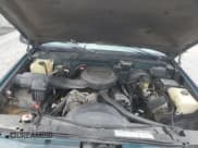 ✅ 1995 GMC Sierra 1500 • VIN: 2GTEC19K9S1565099 • Lot: 66949044. Wystawiony na Copart z przebiegiem 25 147 mil. Bezpłatny archiwum sprzedaży aukcyjnych z USA i szczegółowy raport historii pojazdu na DreamBid. Zdjęcie 11.