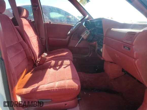 ✅ 1994 Plymouth Acclaim • VIN: 3P3AA4630RT275149 • Lot: 79877324. Wystawiony na Copart z przebiegiem 125 175 mil. Bezpłatny archiwum sprzedaży aukcyjnych z USA i szczegółowy raport historii pojazdu na DreamBid. Zdjęcie 7.