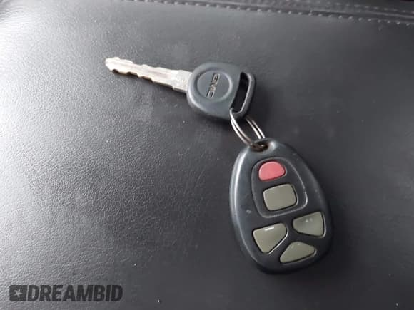 ✅ 2008 GMC Acadia SLT1 • VIN: 1GKER23788J292670 • Lot: 43841404. Listed on IAAI with 223,587 mi. Free auction sales archive from the USA and detailed vehicle history report at DreamBid. Image 11.