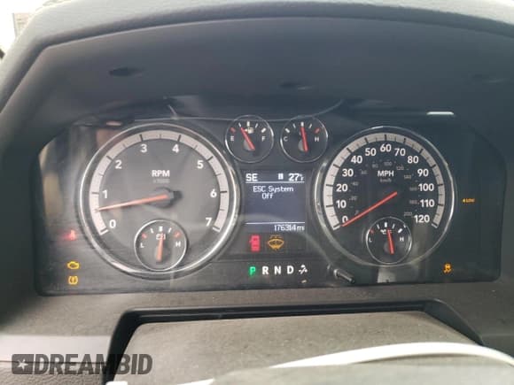 ✅ 2010 Dodge 1500 ST • VIN: 1D7RV1CT0AS211960 • Lot: 87252764. Wystawiony na Copart z przebiegiem 176 314 mil. Bezpłatny archiwum sprzedaży aukcyjnych z USA i szczegółowy raport historii pojazdu na DreamBid. Zdjęcie 9.