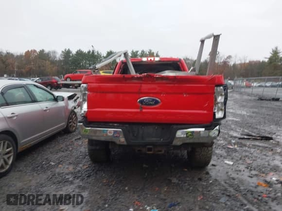 ✅ 2019 Ford F-250 XL • VIN: 1FT7W2BT3KEG84712 • Lot: 43612469. Listed on IAAI with 139,555 mi. Free auction sales archive from the USA and detailed vehicle history report at DreamBid. Image 17.